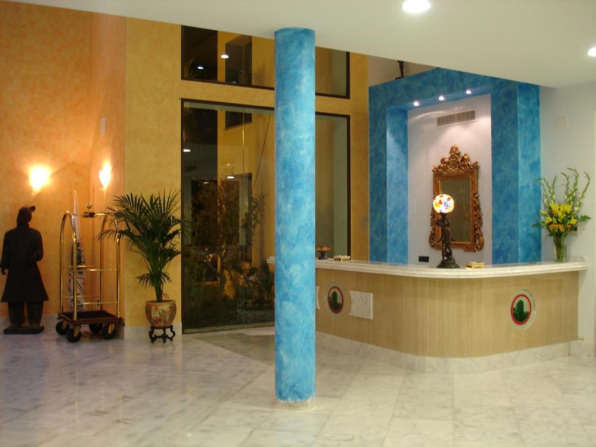 Hotel Hacienda Don Manuel Гранха-де-Торреэрмоса Экстерьер фото
