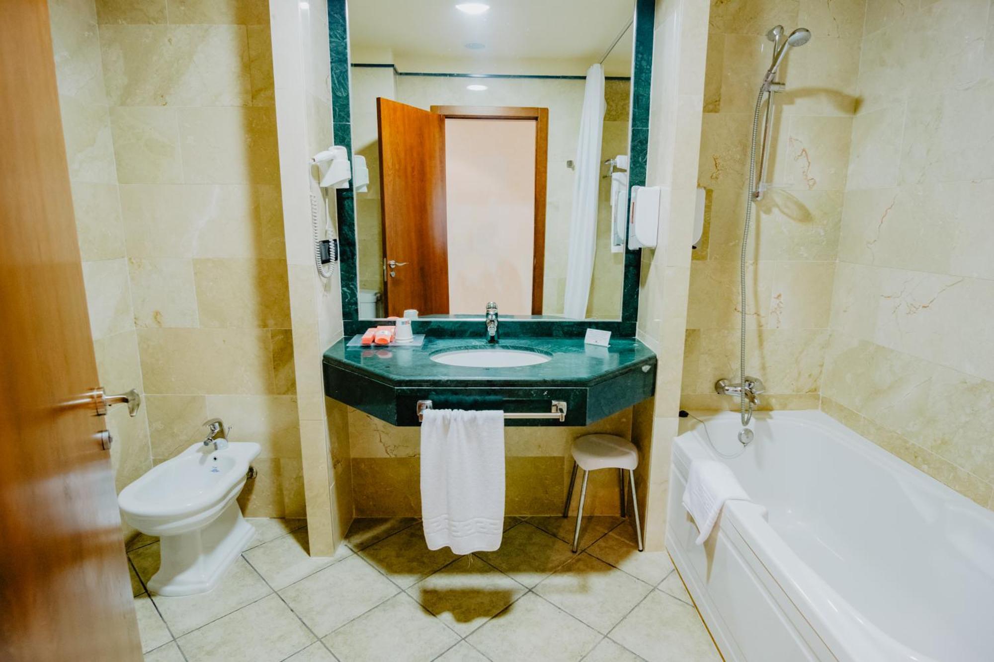 Hotel Hacienda Don Manuel Гранха-де-Торреэрмоса Экстерьер фото