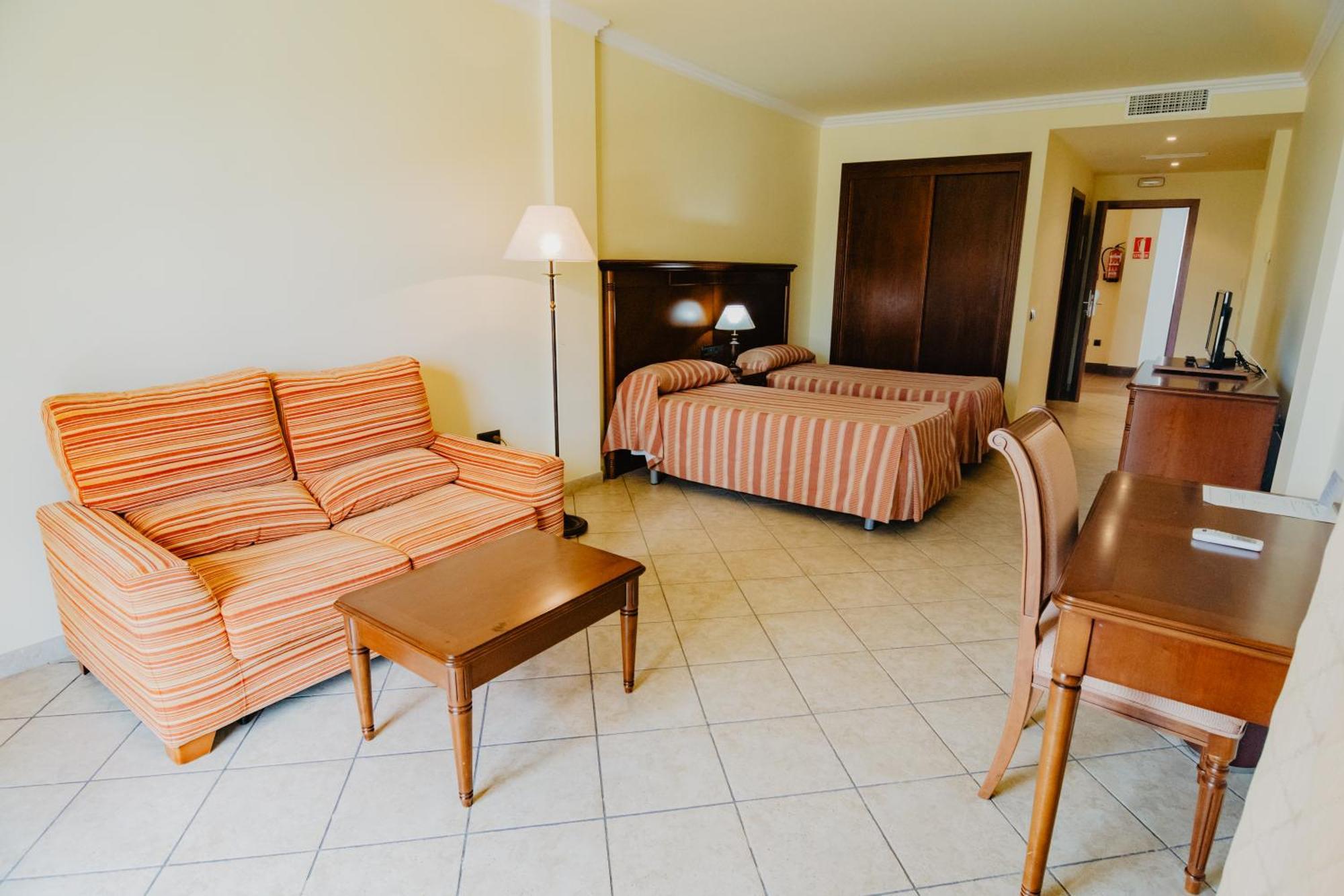 Hotel Hacienda Don Manuel Гранха-де-Торреэрмоса Экстерьер фото