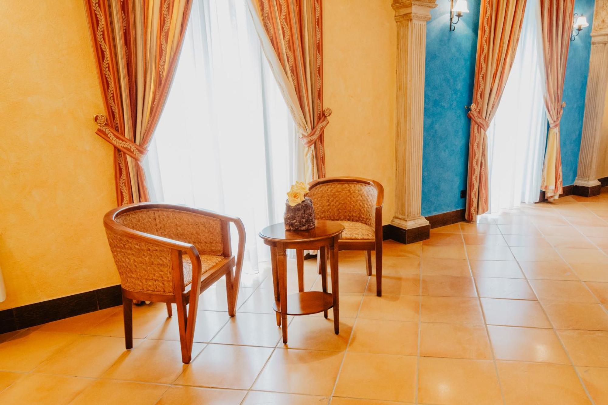 Hotel Hacienda Don Manuel Гранха-де-Торреэрмоса Экстерьер фото